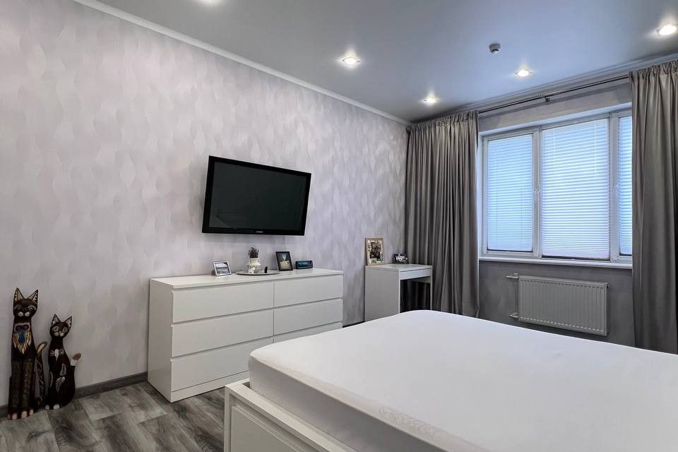 Продаётся 1-комнатная квартира, 55.7 м²