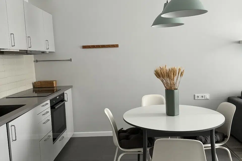 Продаётся 2-комнатная квартира, 57.4 м²