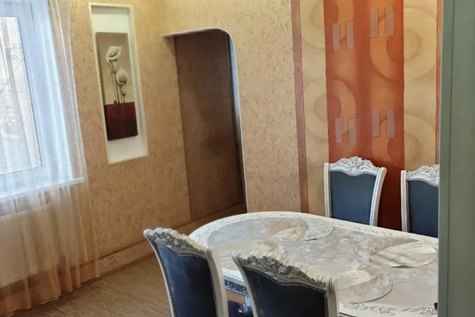 Продаётся 4-комнатная квартира, 84 м²