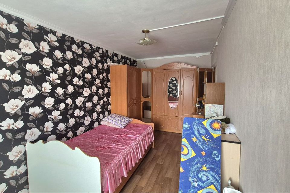 Продаётся 3-комнатная квартира, 67.9 м²