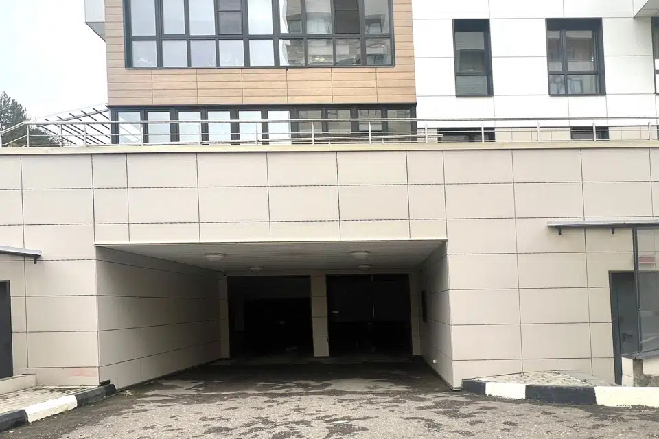 Продаётся машиноместо, 14.5 м²