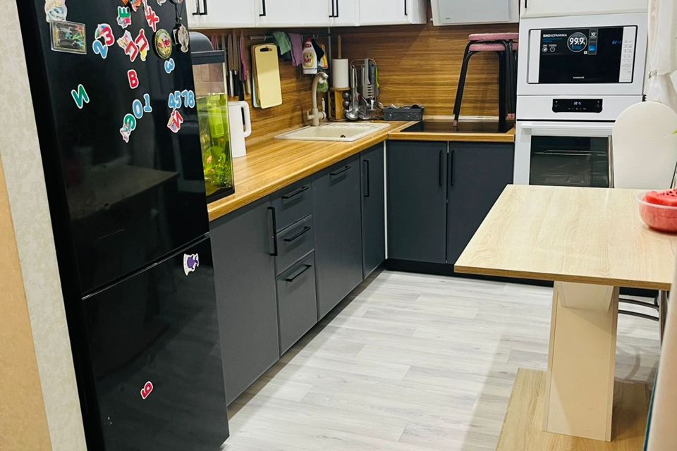 Продаётся 3-комнатная квартира, 59.5 м²