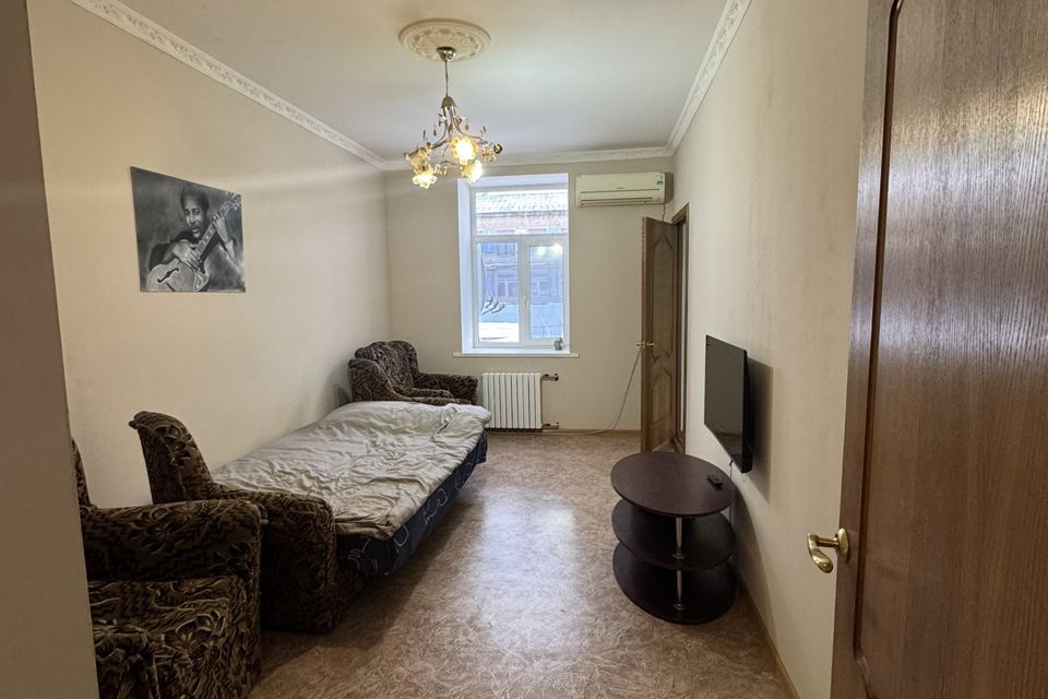 Продаётся 3-комнатная квартира, 56 м²