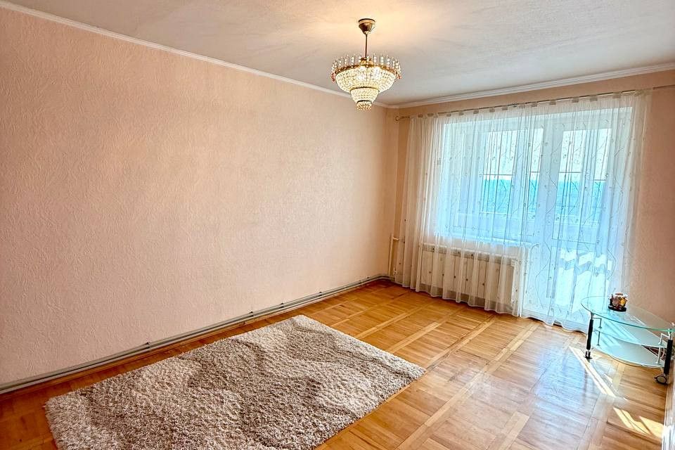 Продаётся 4-комнатная квартира, 85.8 м²