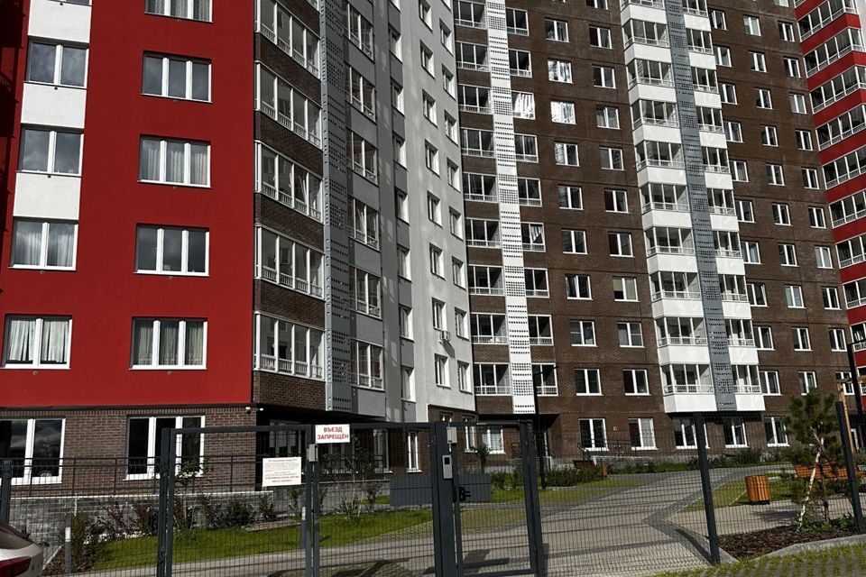 Продаётся 1-комнатная квартира, 40.4 м²