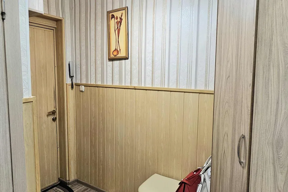 Продаётся 3-комнатная квартира, 56 м²