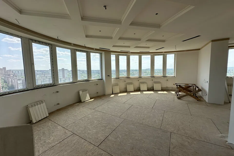 Продаётся 5-комнатная квартира, 405.9 м²