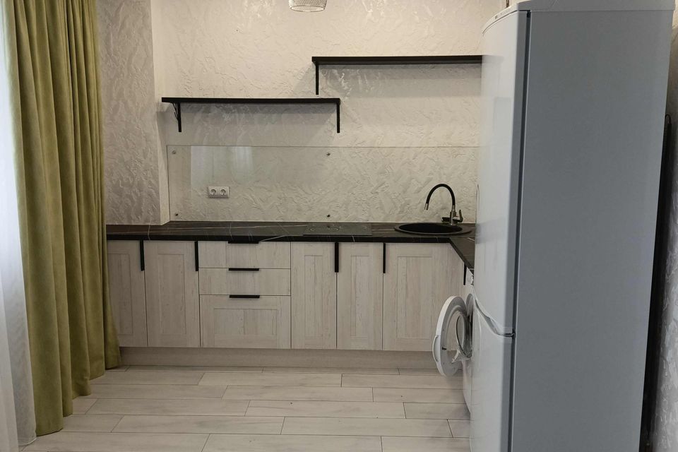 Продаётся 1-комнатная квартира, 46 м²
