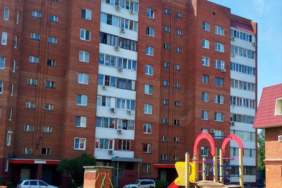 Продаётся 1-комнатная квартира, 41.7 м²