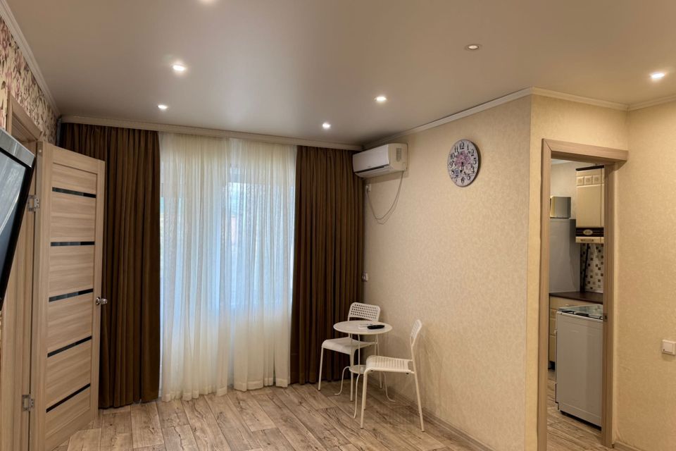 Сдаётся 2-комнатная квартира, 45 м²