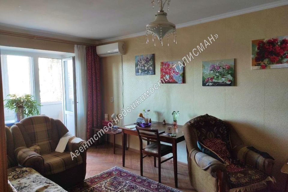 Продаётся 3-комнатная квартира, 54.9 м²