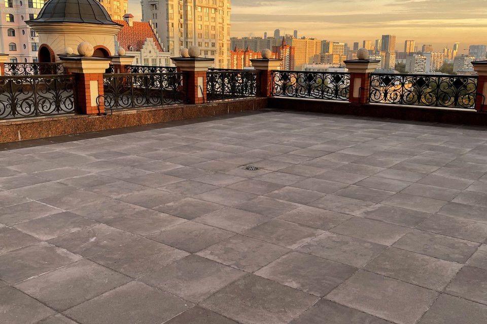 Продаётся 2-комнатная квартира, 98 м²