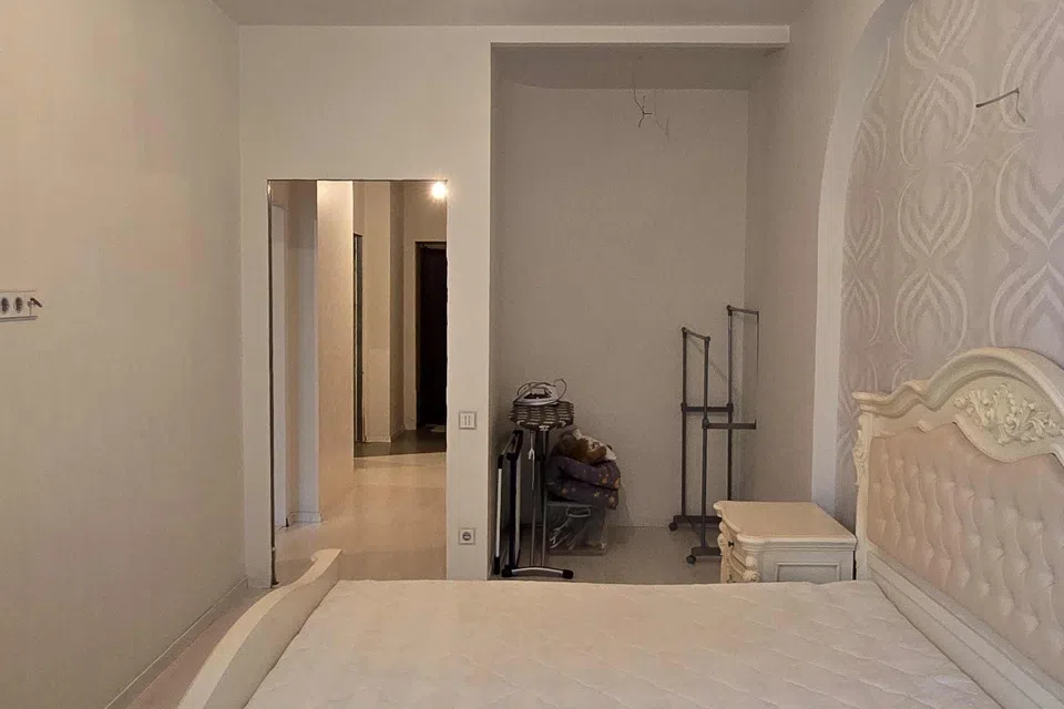 Продаётся 1-комнатная квартира, 53 м²
