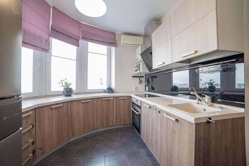 Продаётся 3-комнатная квартира, 118 м²