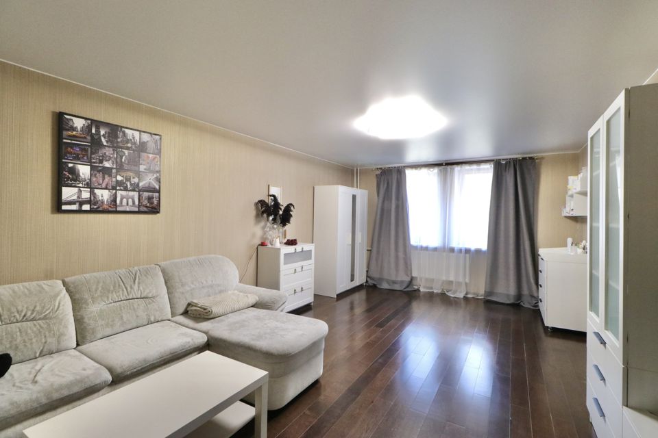 Продаётся 1-комнатная квартира, 47.4 м²