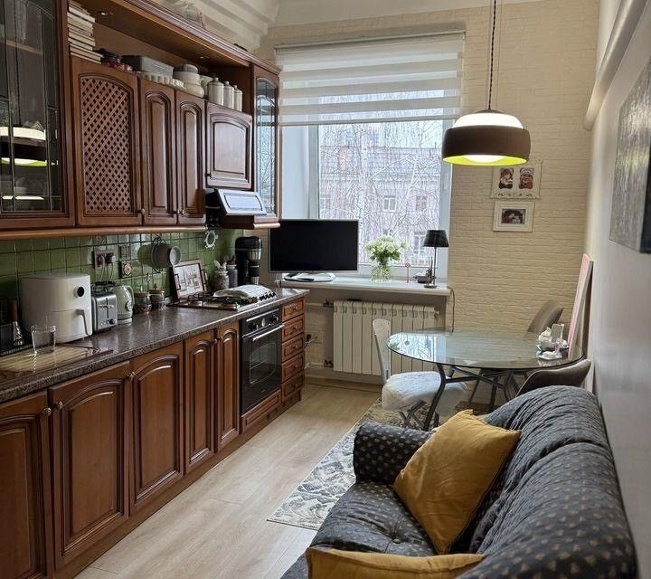 Продаётся 2-комнатная квартира, 60.5 м²