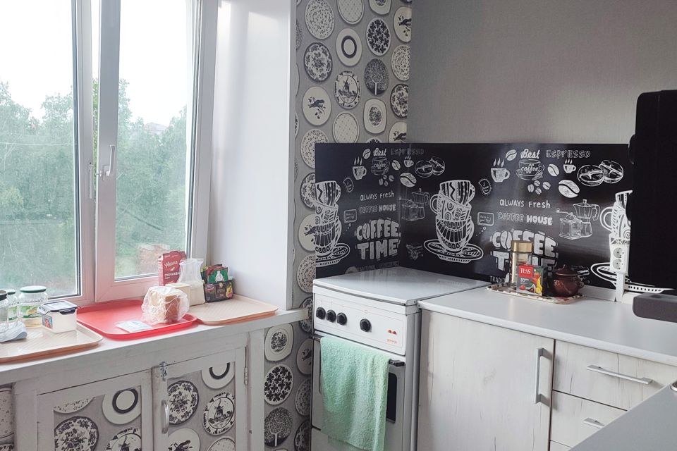 Продаётся 3-комнатная квартира, 56 м²