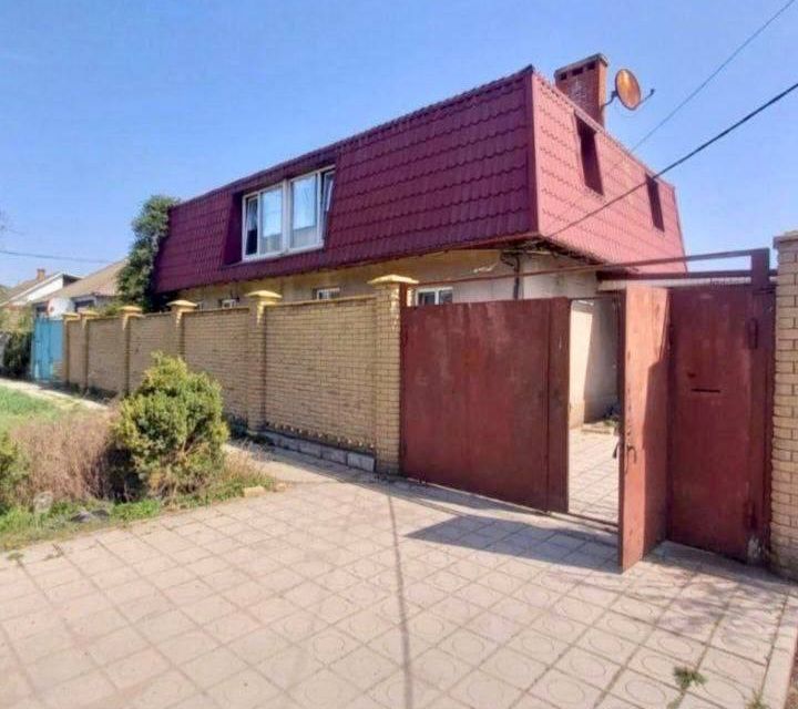 Продаётся 2-этажный дом, 250 м²