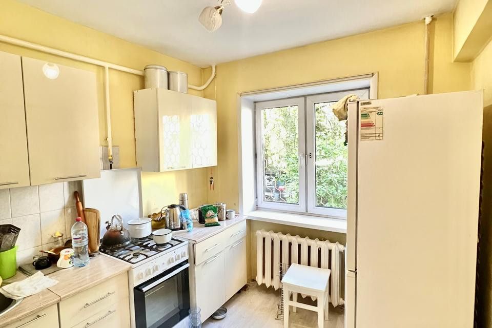 Продаётся 3-комнатная квартира, 57.6 м²