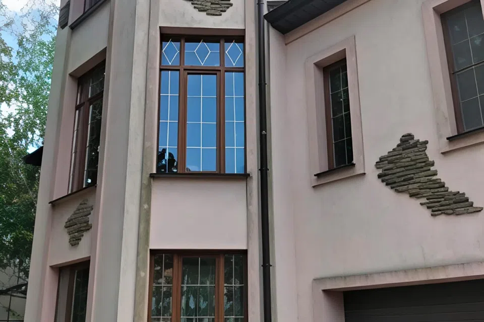 Продаётся 3-этажный дом, 289.9 м²
