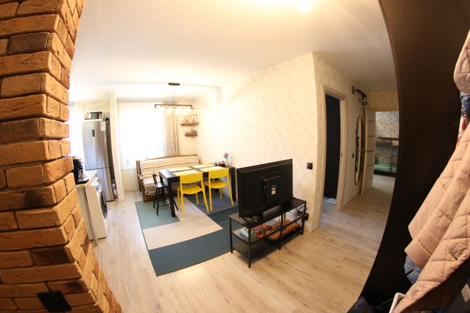 Продаётся 3-комнатная квартира, 55.2 м²