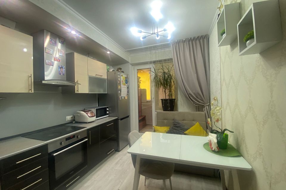 Продаётся 1-комнатная квартира, 42.1 м²