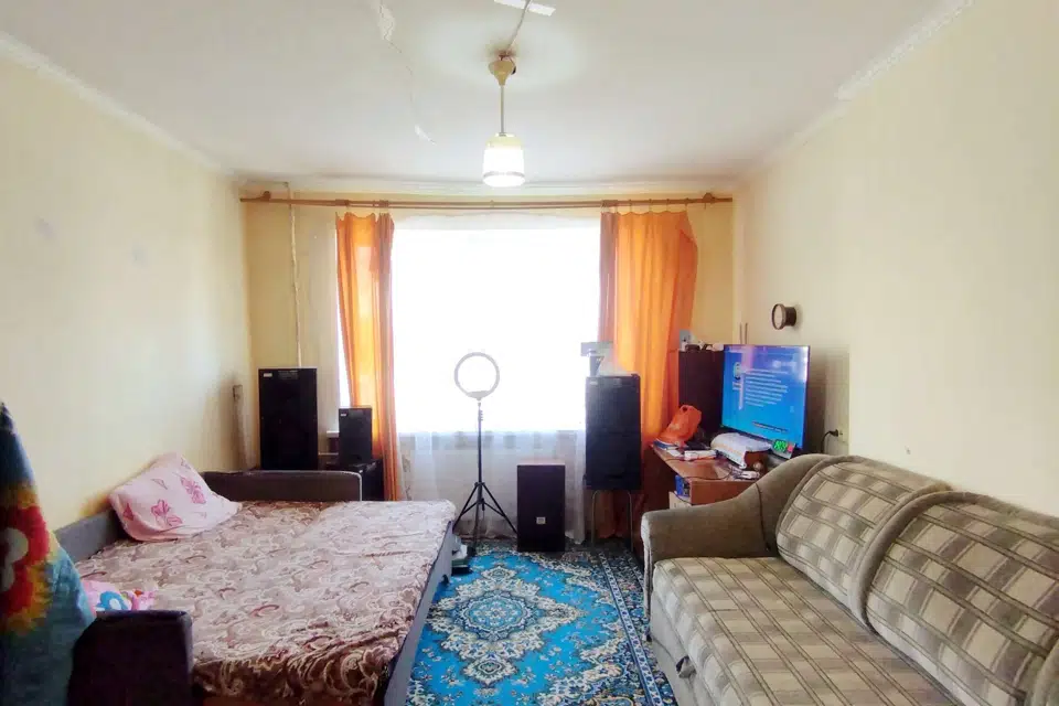 Продаётся 1-комнатная квартира, 37.8 м²