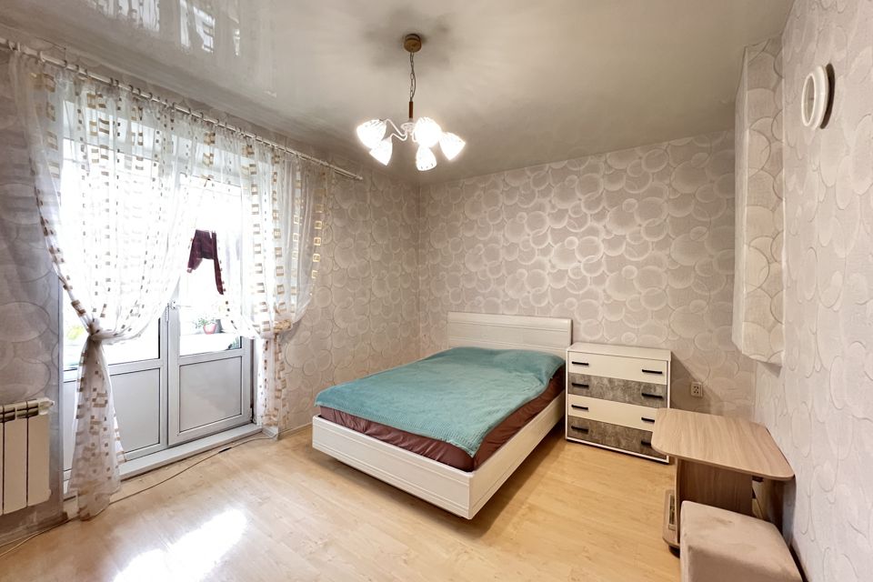 Продаётся 3-комнатная квартира, 61.8 м²