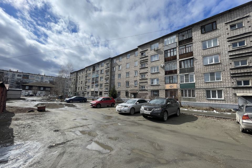 Продаётся 2-комнатная квартира, 50.7 м²
