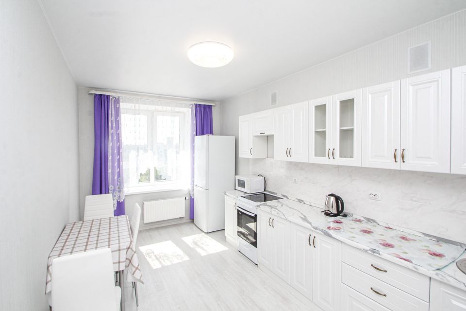 Продаётся 1-комнатная квартира, 43 м²