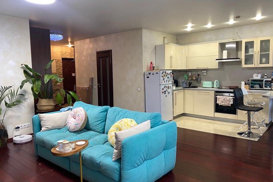 Продаётся 2-комнатная квартира, 80.3 м²