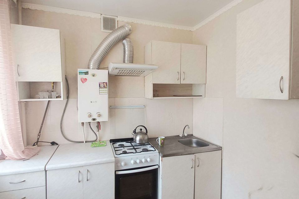 Продаётся 3-комнатная квартира, 57.1 м²