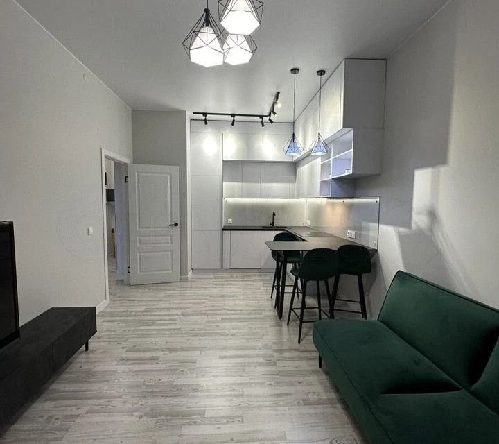 Продаётся 1-комнатная квартира, 42 м²