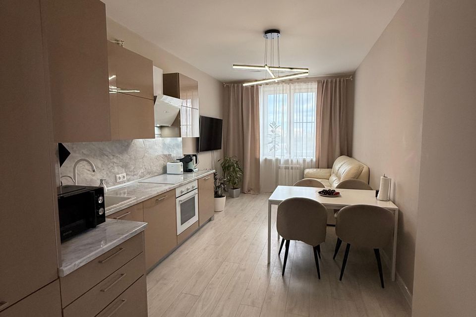 Продаётся 2-комнатная квартира, 90 м²
