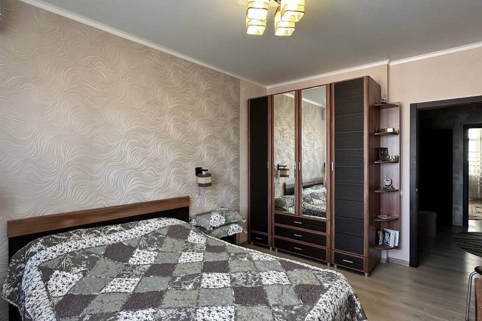 Продаётся 2-комнатная квартира, 65 м²
