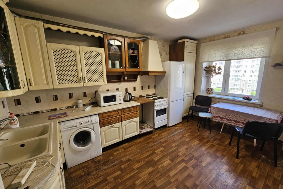 Сдаётся 2-комнатная квартира, 65 м²