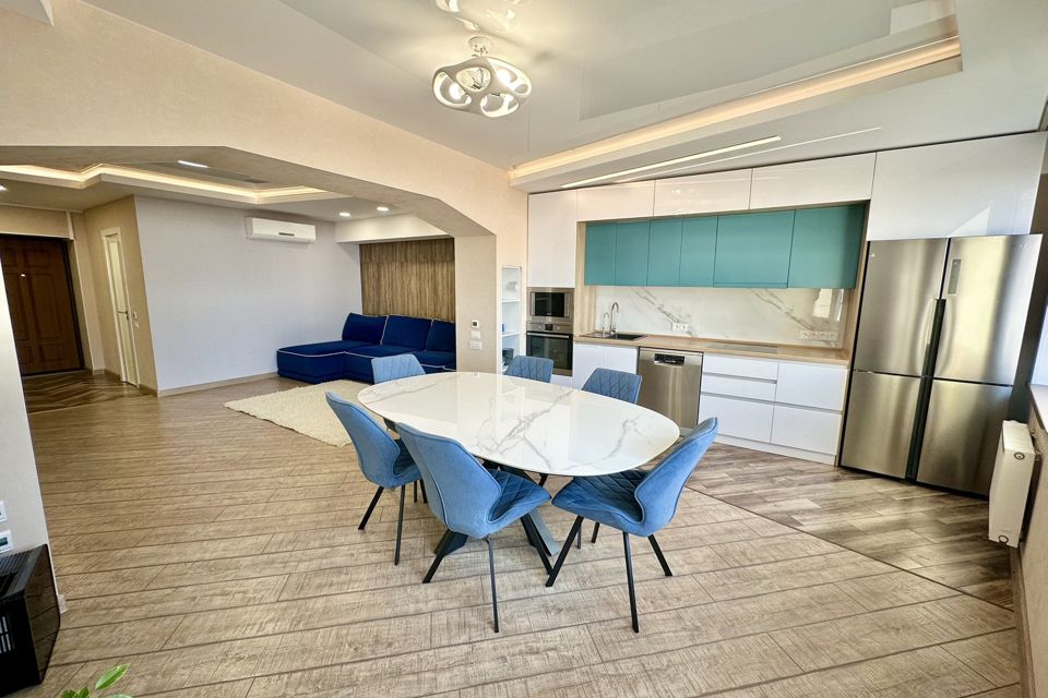Продаётся 3-комнатная квартира, 97 м²