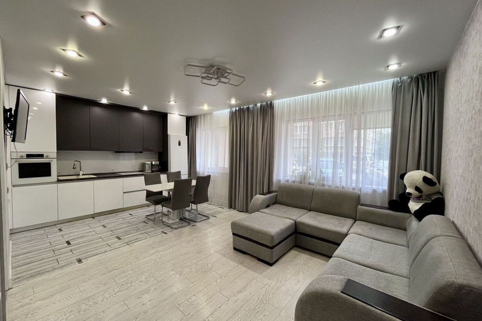 Продаётся 3-комнатная квартира, 76.4 м²
