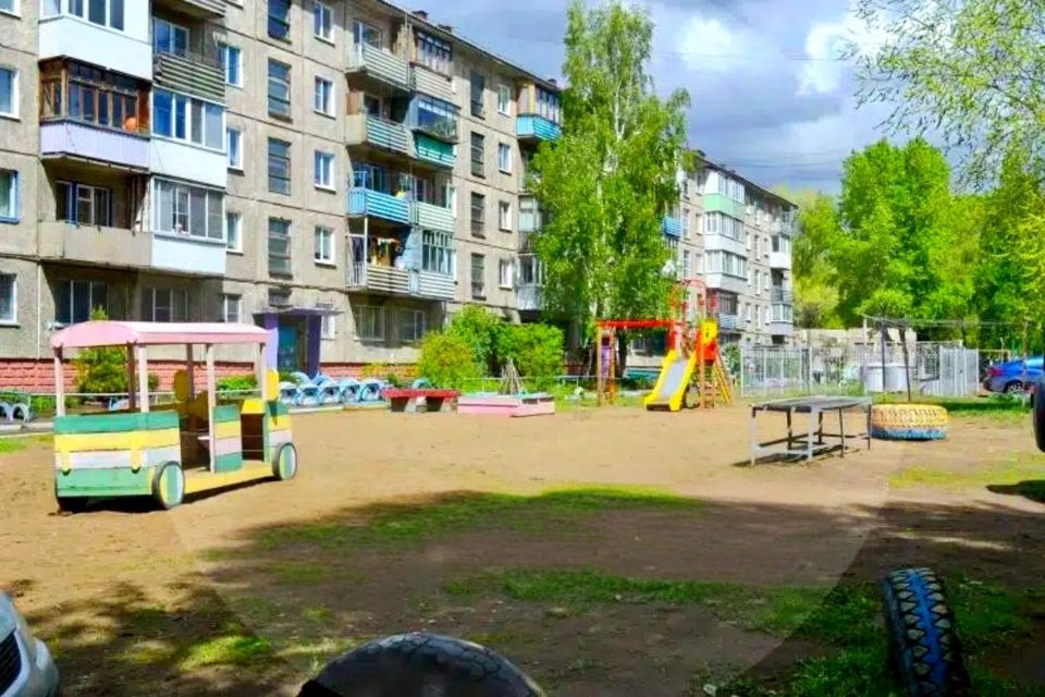 Продаётся 3-комнатная квартира, 60 м²