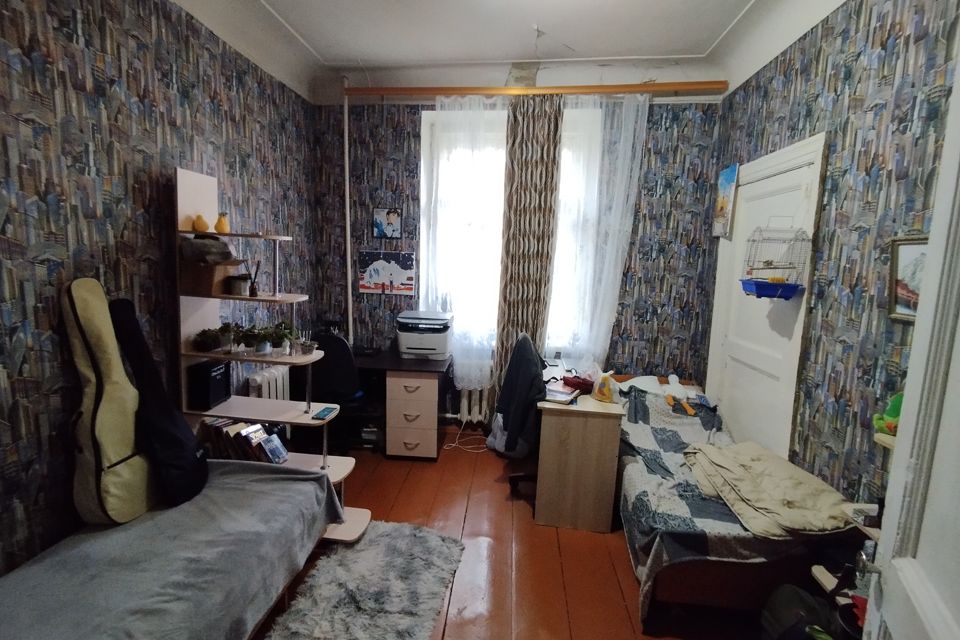 Продаётся 3-комнатная квартира, 54.5 м²