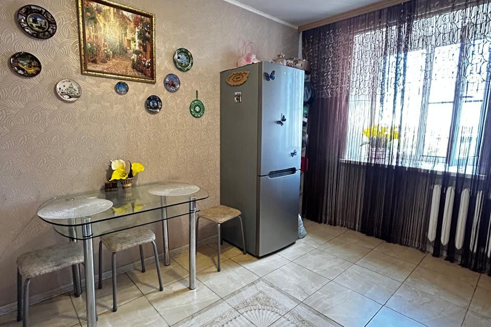 Продаётся 3-комнатная квартира, 95.3 м²