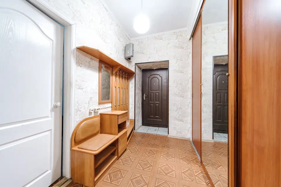 Продаётся 1-комнатная квартира, 42.7 м²