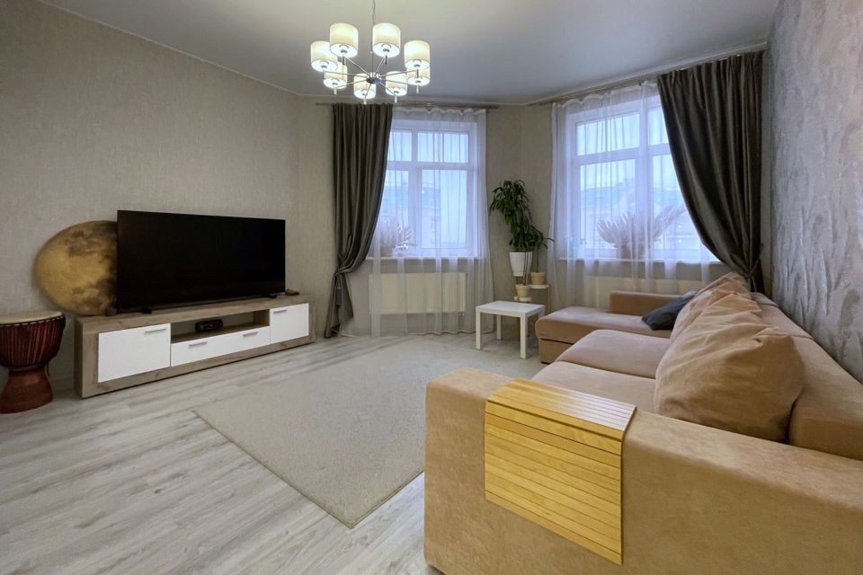 Продаётся 2-комнатная квартира, 65.8 м²