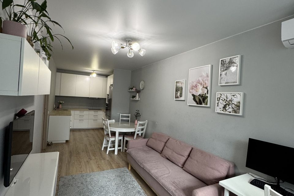 Продаётся 2-комнатная квартира, 65.7 м²