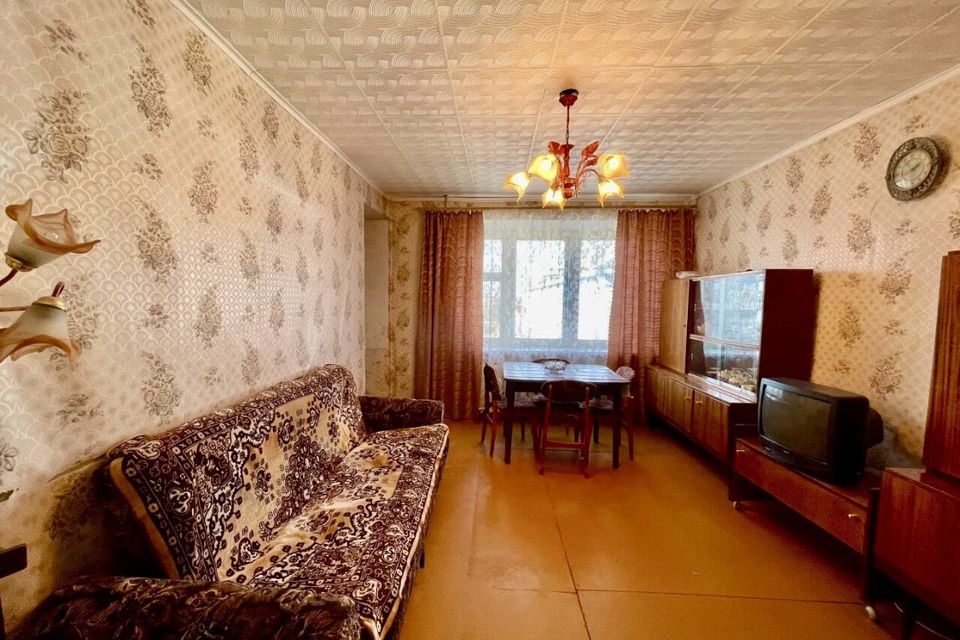 Сдаётся 2-комнатная квартира, 56 м²