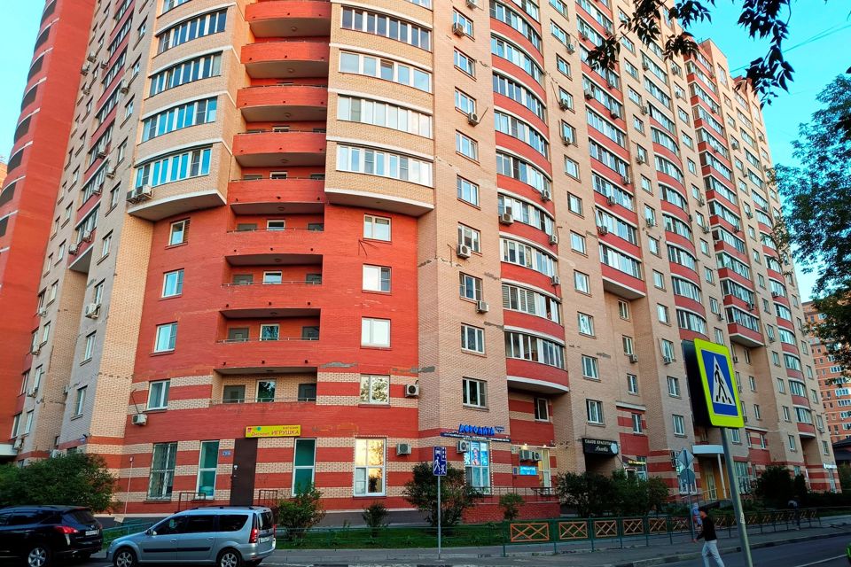 Продаётся 1-комнатная квартира, 49 м²