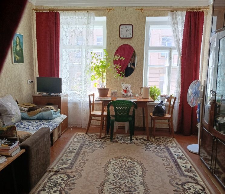 Продаётся комната в 1-комн. квартире, 15.8 м²
