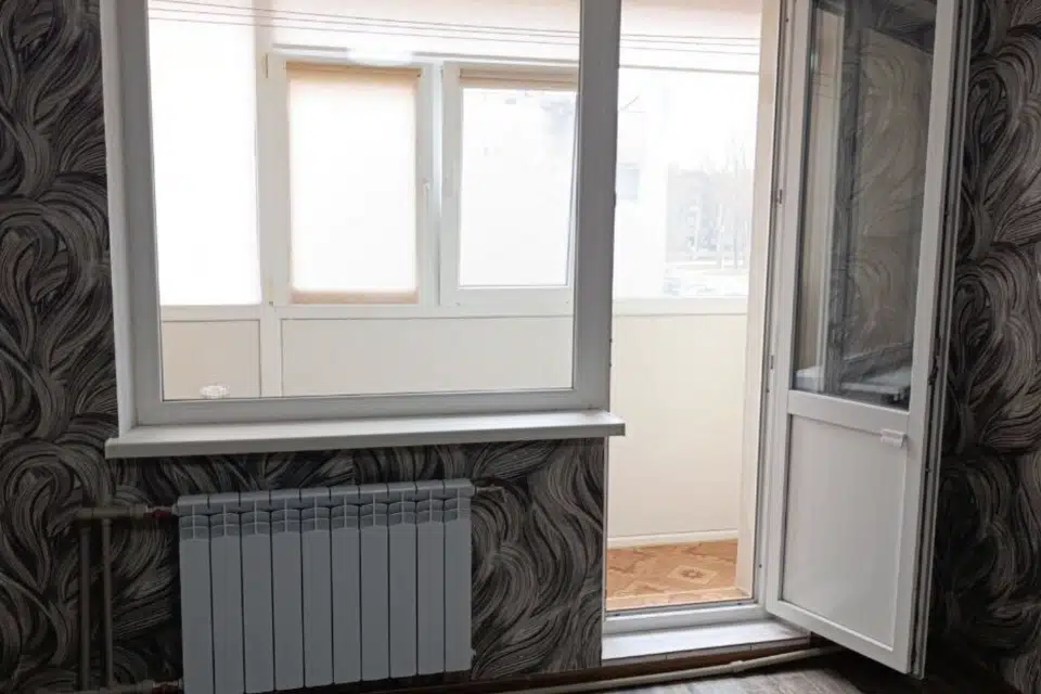 Продаётся 4-комнатная квартира, 61 м²