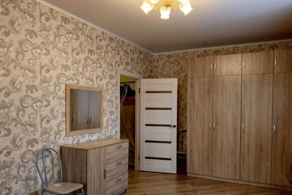 Сдаётся 2-комнатная квартира, 74 м²