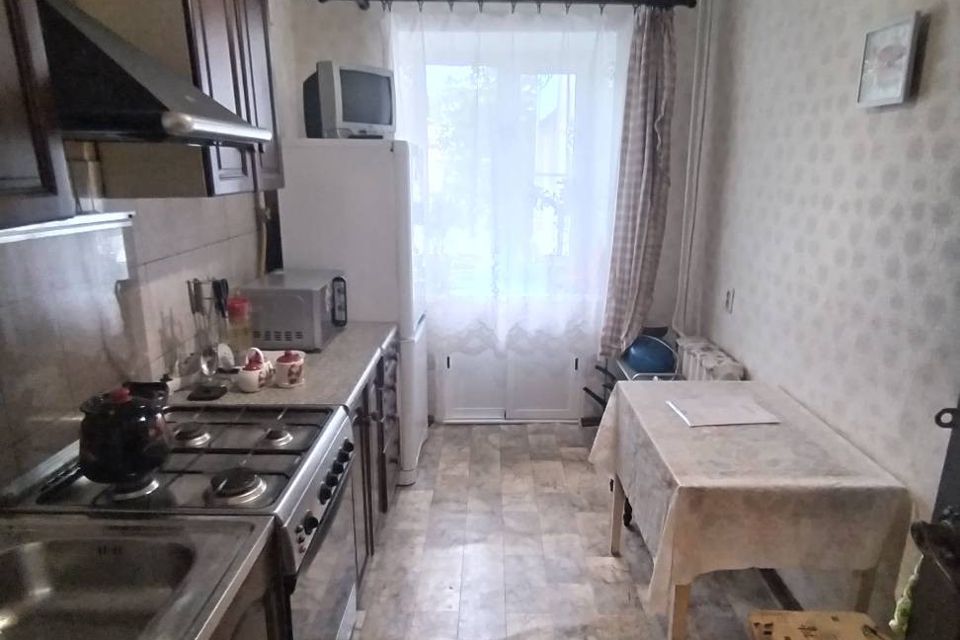 Продаётся 4-комнатная квартира, 82.8 м²